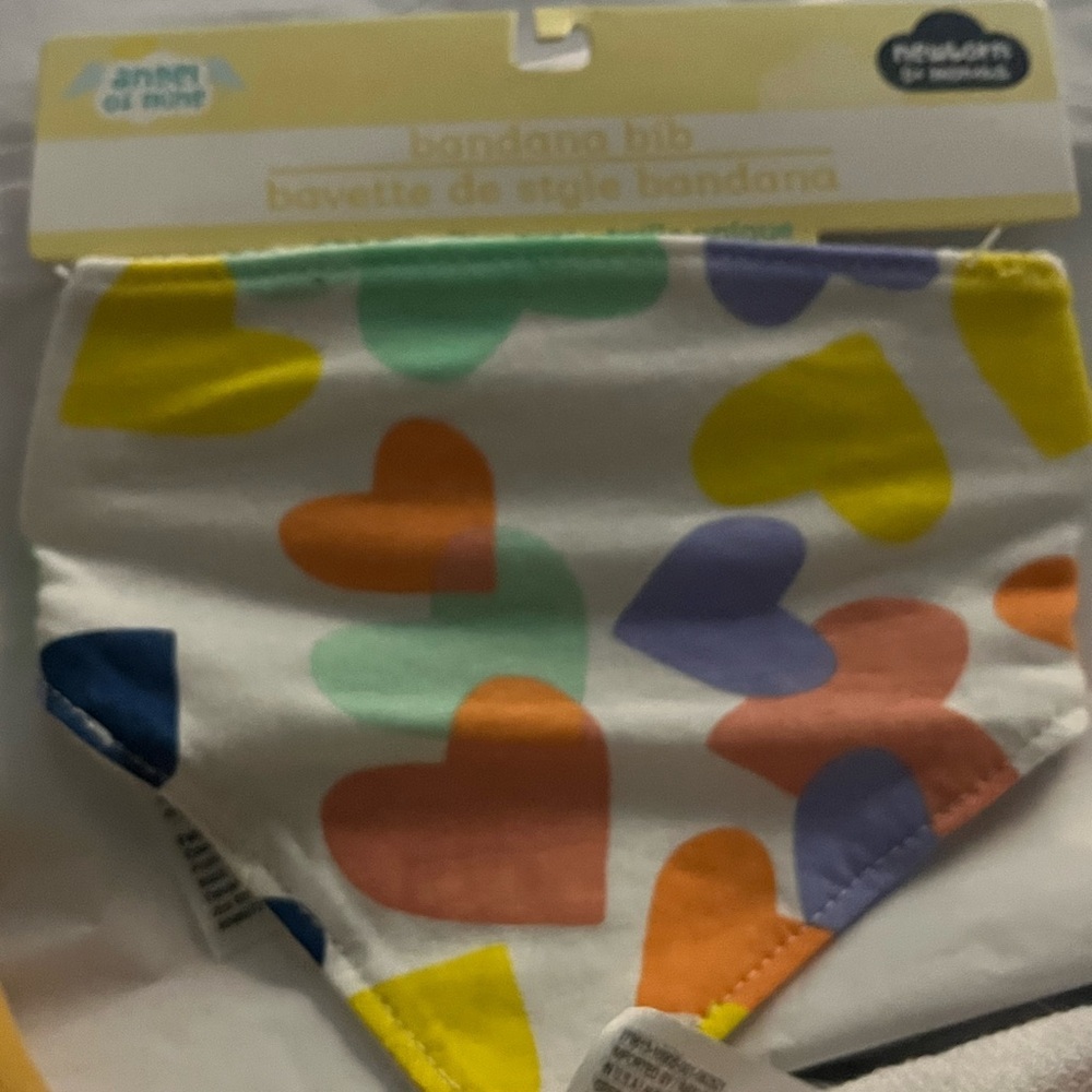 Gerber Multicolor Heart Bib Set - Picture 8 of 8